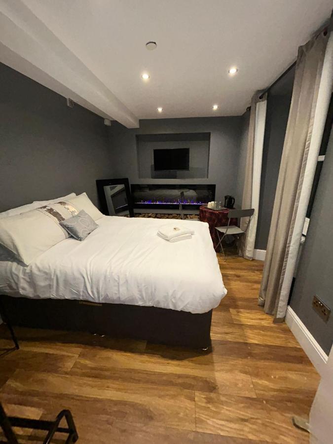 Cosy Double Bed With Fire Place Edinburgh Ngoại thất bức ảnh